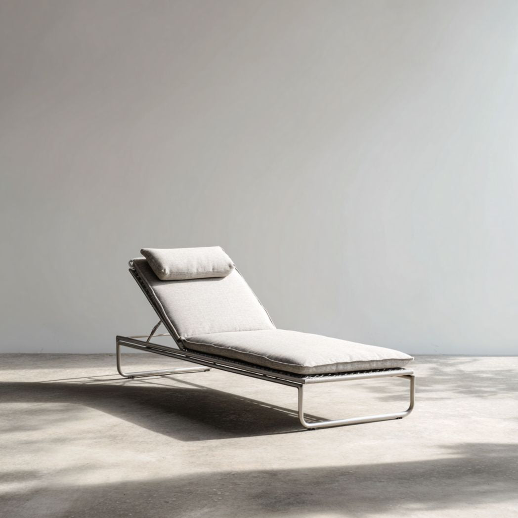 Wooden Chaise Lounge Chair for Relaxation – Fabric Upholstery – 175 x 70 x 80cm